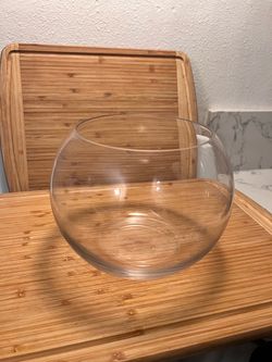 Clear Round Glass Bowl / Vase – Approx. 6”