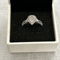 Kay Jewelers Tear Drop Women’s Wedding Ring 