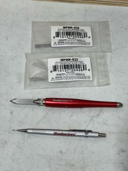 Woodpeckers marking knife