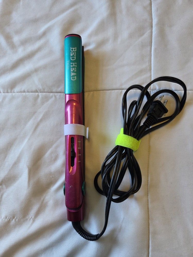 Tigi Hair Straightener
