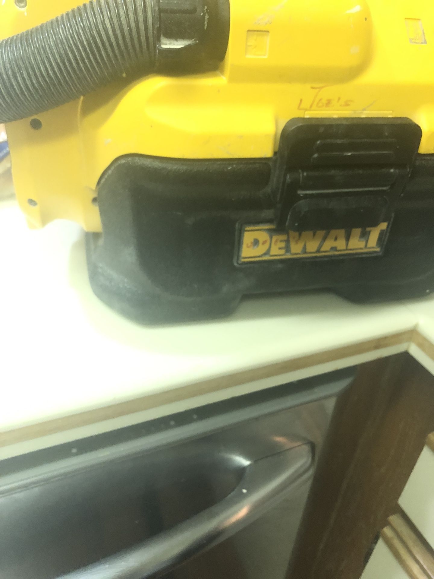 DEWALT BATTERY POWER VACUUM AND PALM SANDER!!!! BARELY USED!!