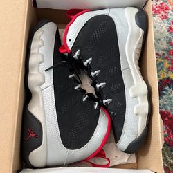 Jordan Kilroy Retro 9 Size 6