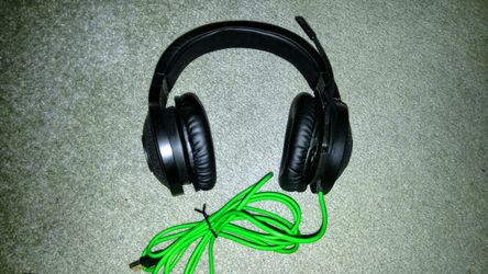 Razer Kraken USB Over The Ear PC and Music Headset 7.1 Surround Sound