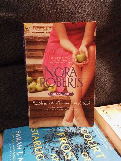 Nora Roberts- The Calhoun's (3-in-1 Romance Novel)