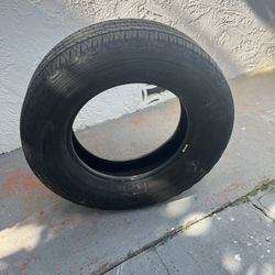 Tile 265/70/18 Good Condition 