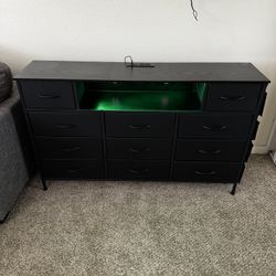 Black Bedroom Dresser