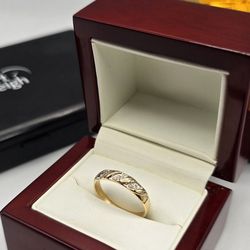Solid 14kt Gold Ring with Diamonds Anillo De Oro 14kt Con Diamantes