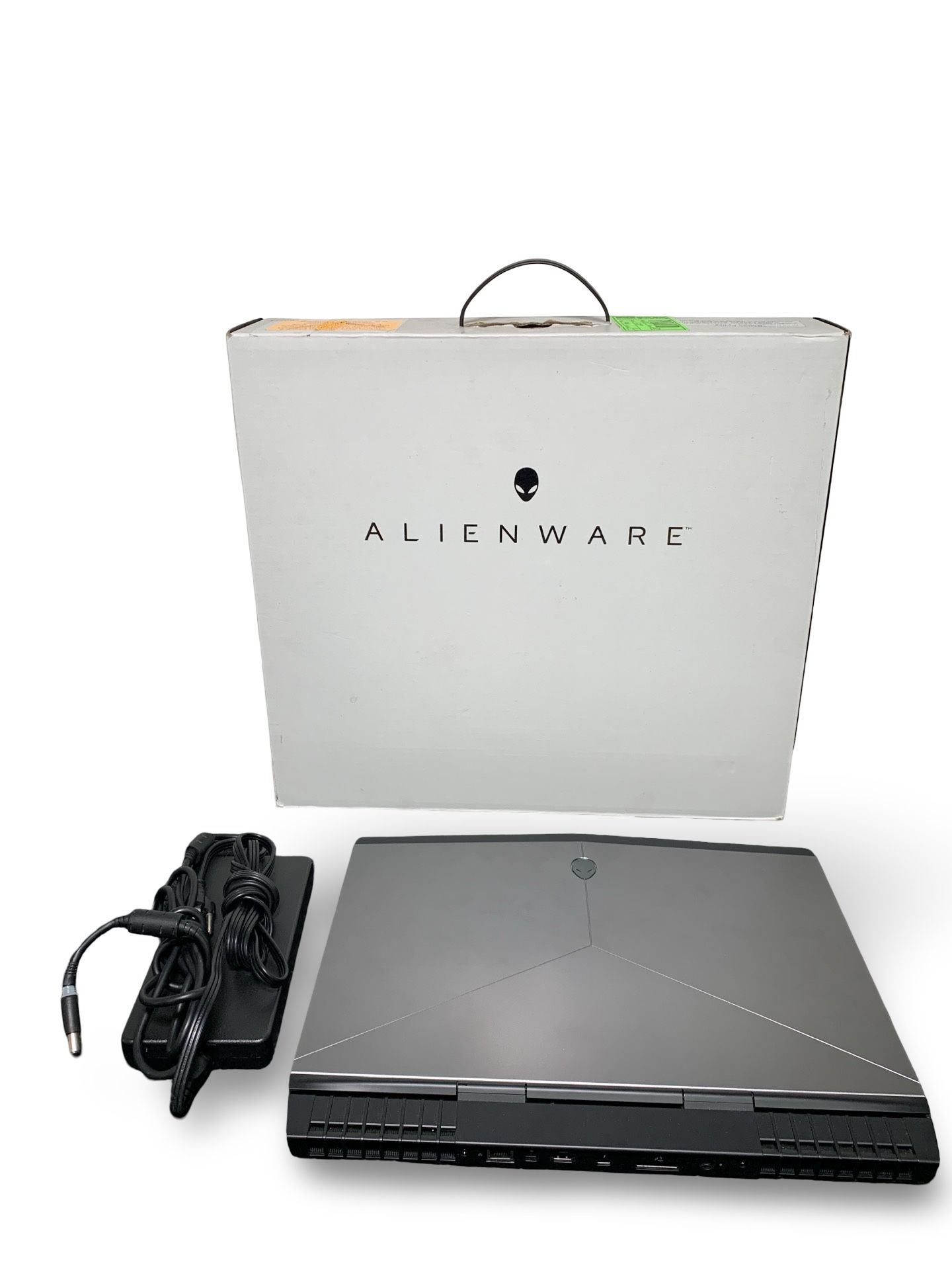 Alienware 15 R4 Laptop- I7 2.2GHz Ram 