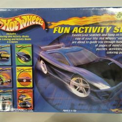 Hot Wheels Activity Set, 2001, sealed, coloring books/crayons