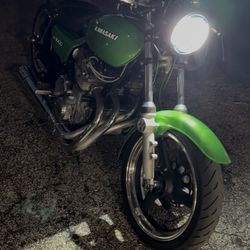 Kawasaki 74 1000