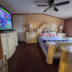 queen bedroom set 