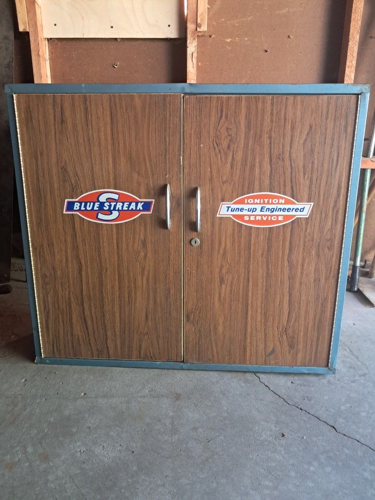 Vintage Blue Streak Auto Mechanic Tool Cabinet 