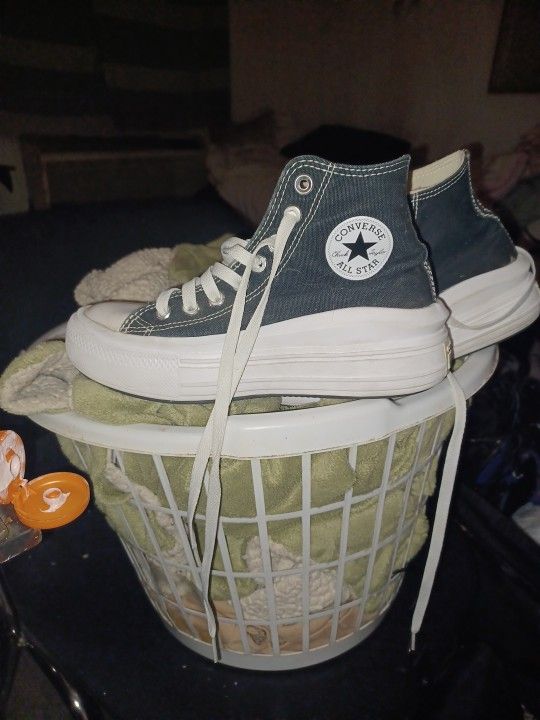 Girls CONVERSE SHOES