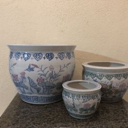 Beautiful set of 3 hand painted ceramic...!!!