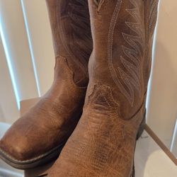 Womans Ariat Boots 7.5 MUJER 