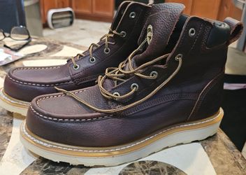 Irish Setter Ashby 6" Mens Aluminum Toe Work Boot
Water Resistant, Uninsulated
100% Leather
Origin Imported
Sole materialRubber
Shaft circumference14