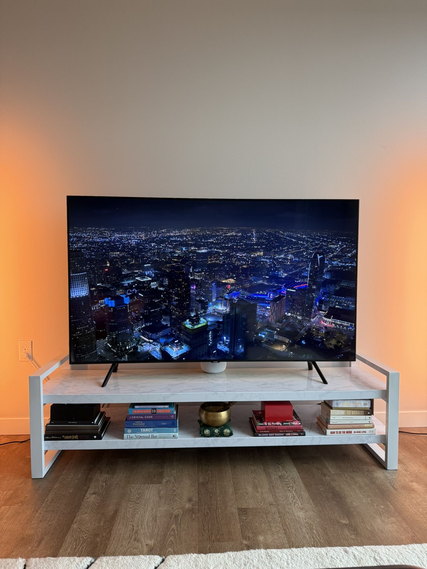 Samsung 65” QLED 4K Smart TV (Model: QN65Q70RAFXZA) – Excellent Condition