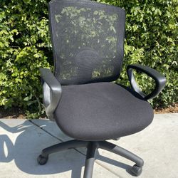 Alera office chair 