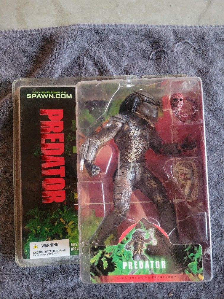2004 McFarlane Movie Maniacs The Predator