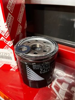 OEM TOYOTA 4 PACK OIL FILTERS (READ DESCRIPTION)