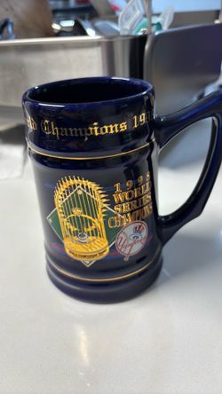 Worlds Series NYY Mug and Baseball Printed Team Signatures