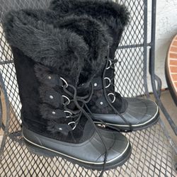 Khombu Women’s Snow Boots 