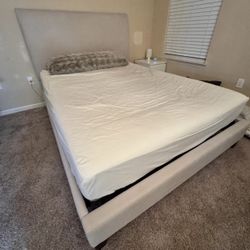 QUEEN Bed 