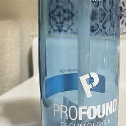 Brand New CamelBak Refillable Water bottle 25 fl.oz blue