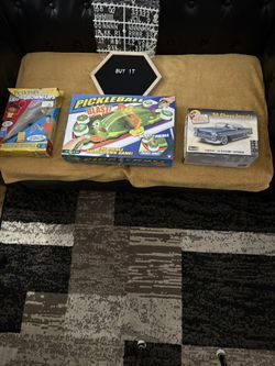 KIDS TOYS AND CAR MODEL KIT AND BOARD WITH LETTERS !10 EACH