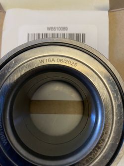 New Automotive Wheel Bearing WB510089