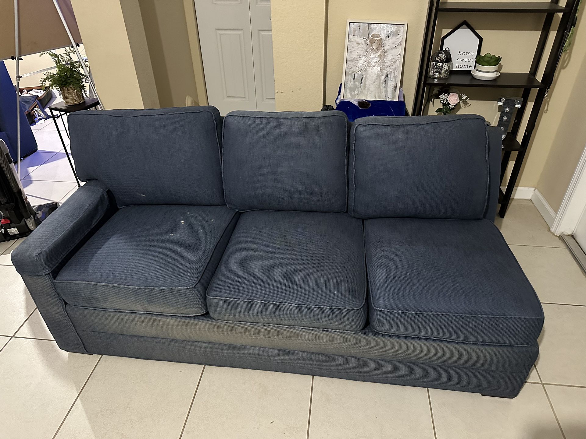 Sectional Couch $200 Firm