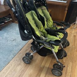 Combi Double Stroller 