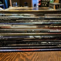 Gameinformer Lot of 32 Comics Various Issues See Photos