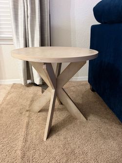 Rustic Round Farmhouse End Table