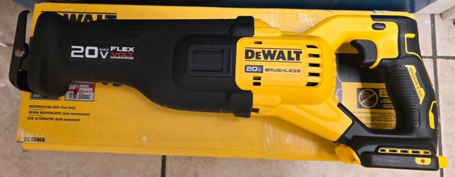 DeWalt 20V Brushless Reciprocating Saw DCS386B
