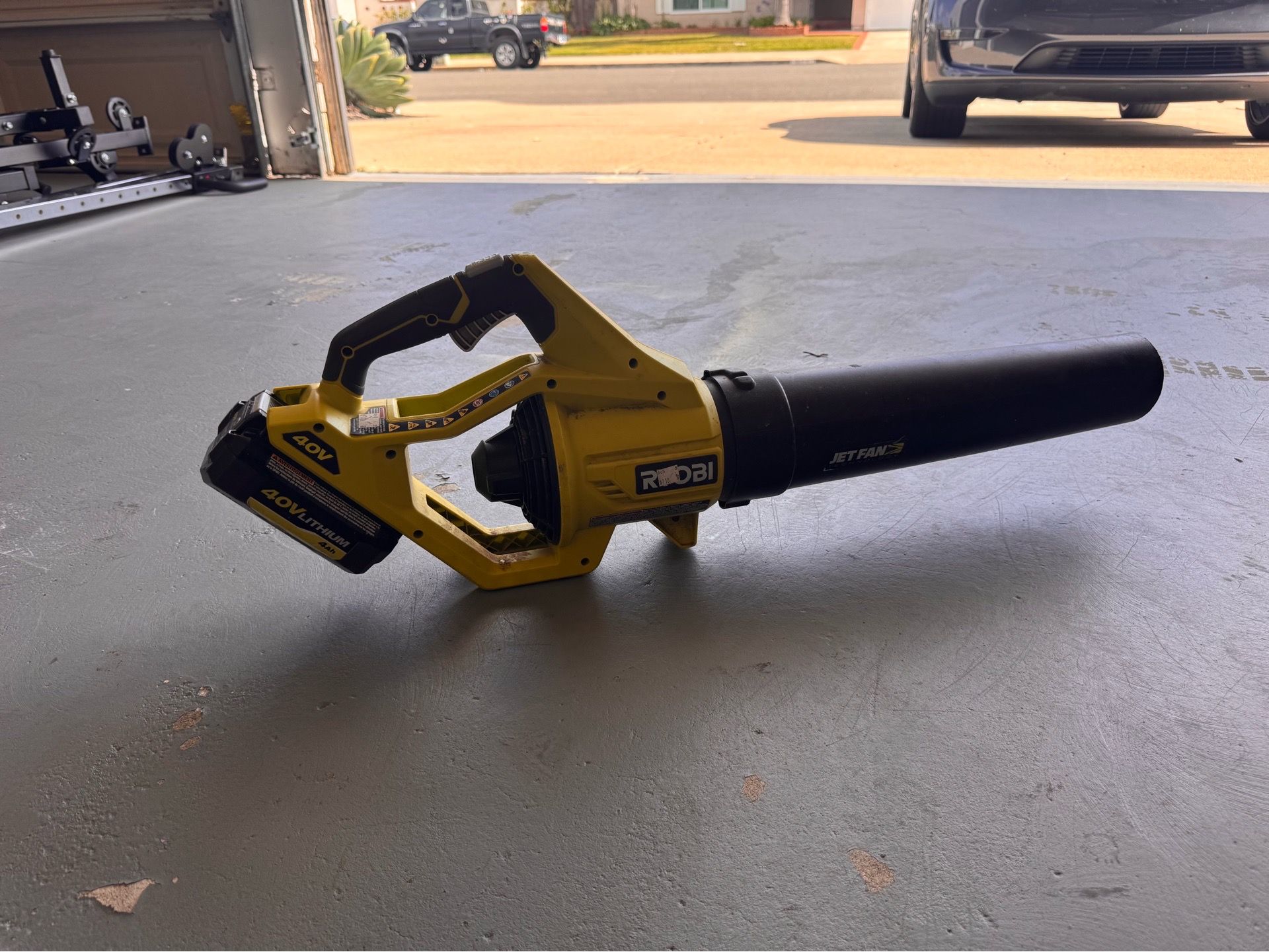 Ryobi 40V Jet Fan Cordless Leaf Blower - 4.0Ah Battery Included