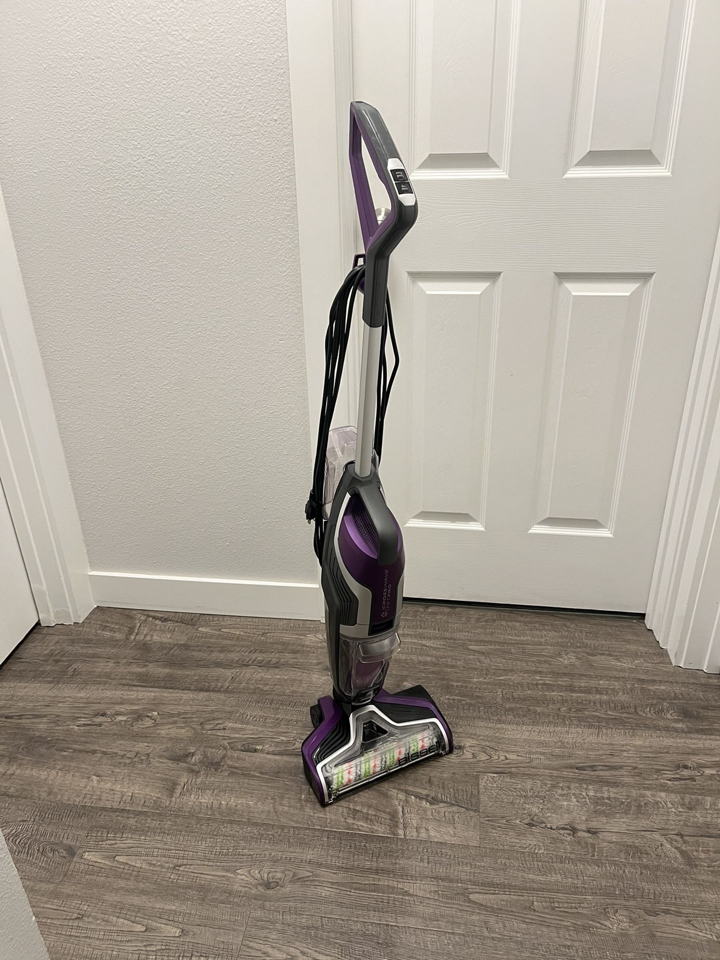 Bissell Carpet Cleaning Vacuum