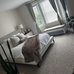 Head Board / Bed Frame 