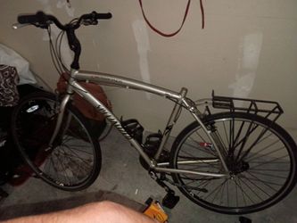 Specialized Crossroads Hybrid Bike