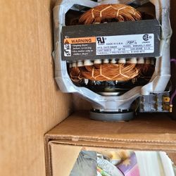 Whirlpool Replacement Parts
Drive Motor W10416572 | Whirlpool Replacement Parts