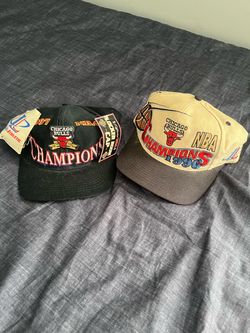 2 Vintage Chicago Bulls Championship hats