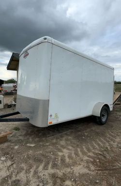 Enclosed Trailer size 6 by 12