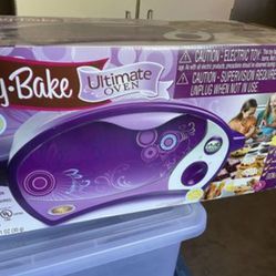Easy bake Oven-hardly Used