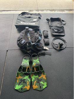 Halcyon Dive Wing BCD, Regulator, and Dive Fins