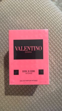 VALENTINO DONNA BORN IN ROMA INTENSE