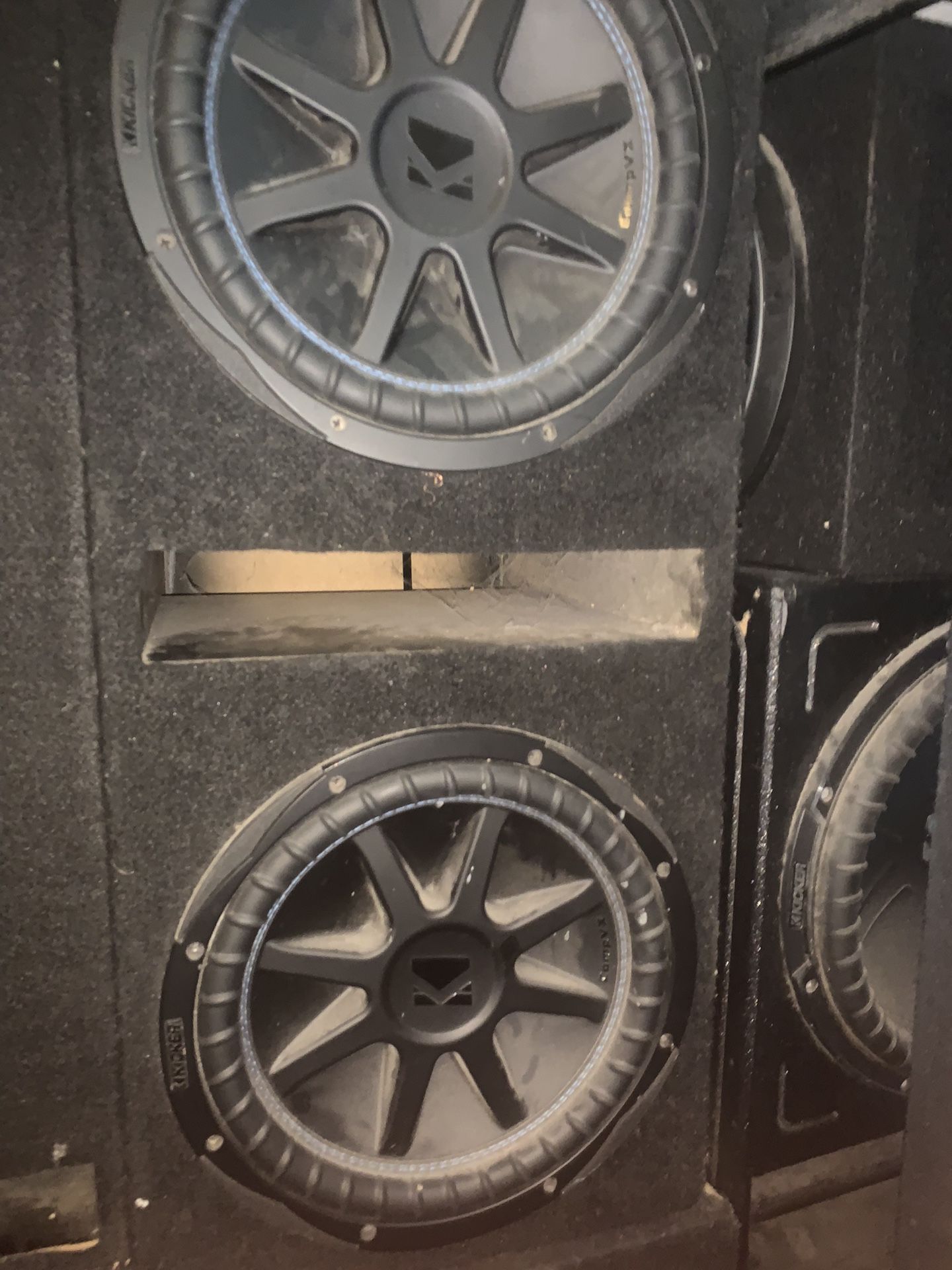 Kicker Sound System