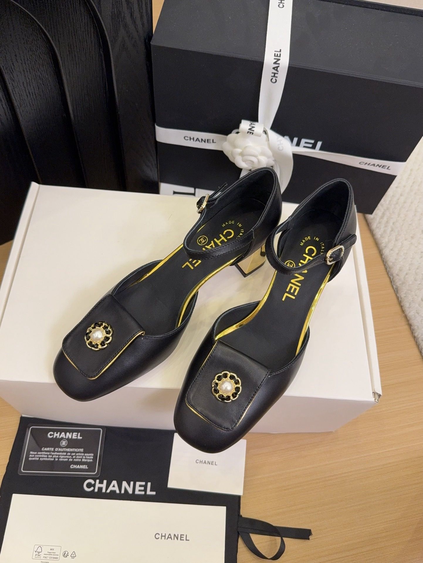 Brand new ladies sandals