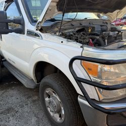 2011 Ford F250 Full Part Out Good Parts 6.2 Motor 