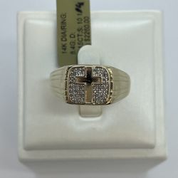 14K Gold Diamond Ring. New 