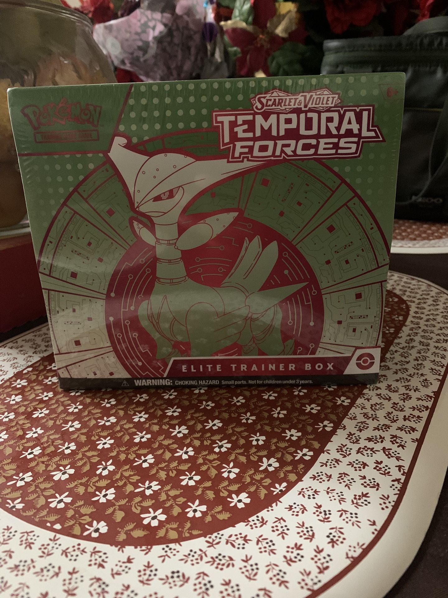 Pokemon Temporal Forces Elite Trainer Box